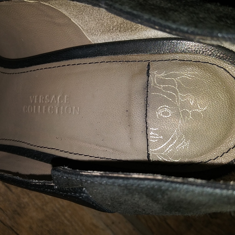 Versace Collection Pump - Picture 3 of 16